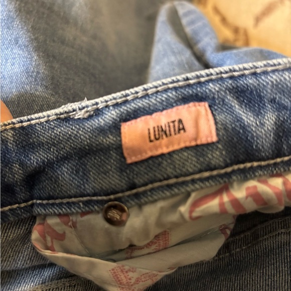 Juicy Couture Lunita Flare Jeans Size 7/28 - Picture 7 of 11